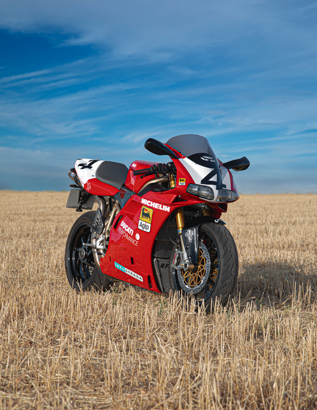Ducati 996 tributo Carl Fogarty