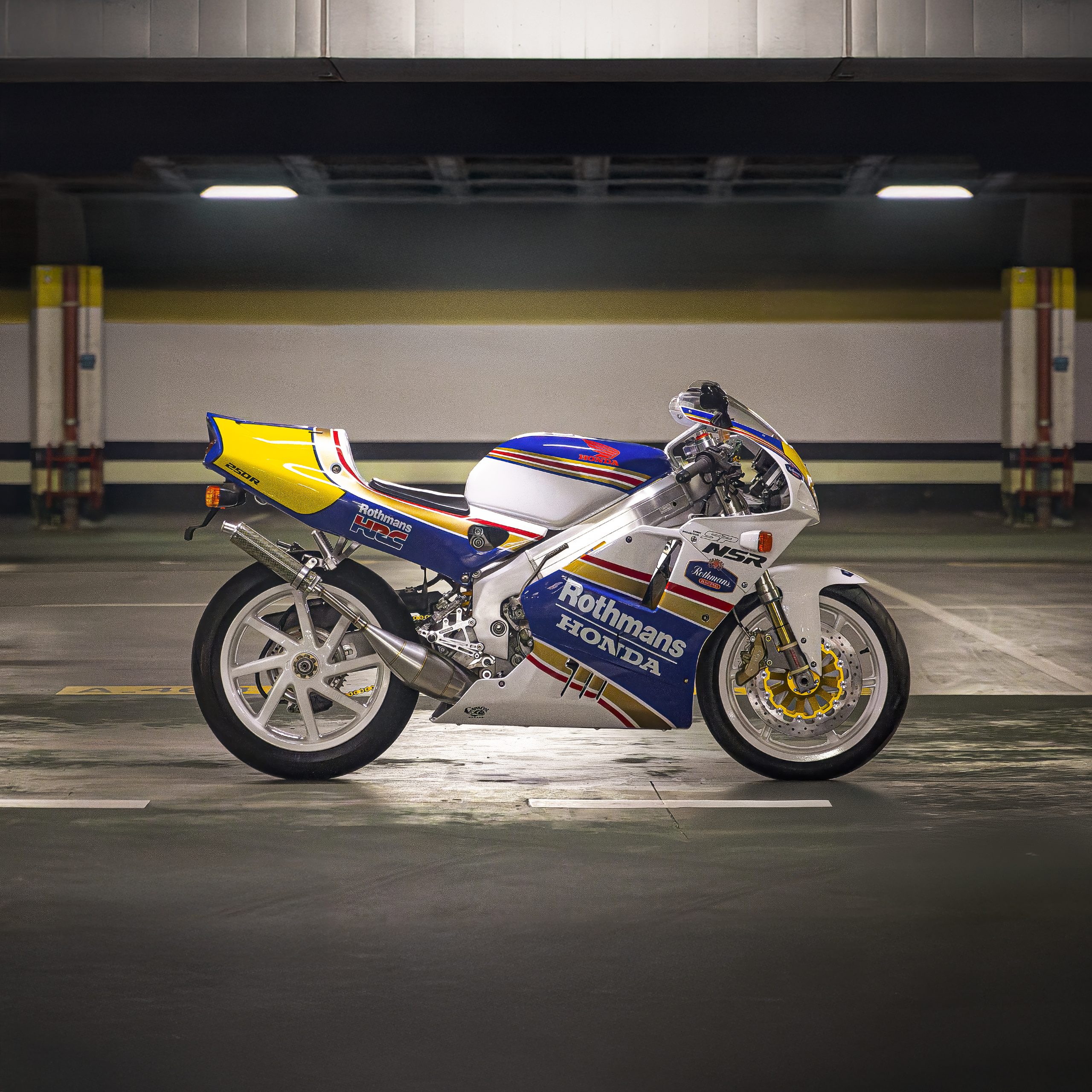 Honda CB 750 cafe racer por Caracol Garage