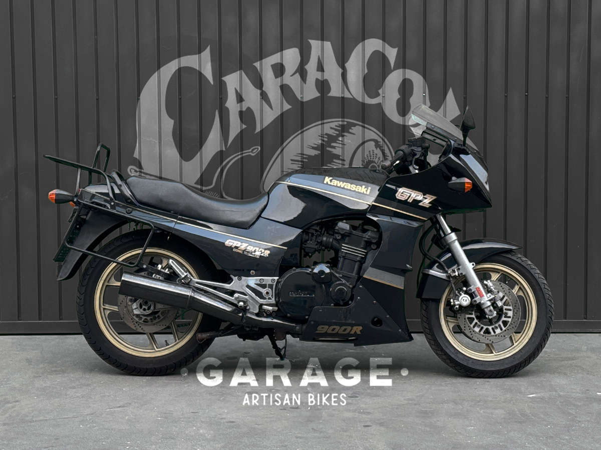 Kawasaki GPZ 900 R en venta
